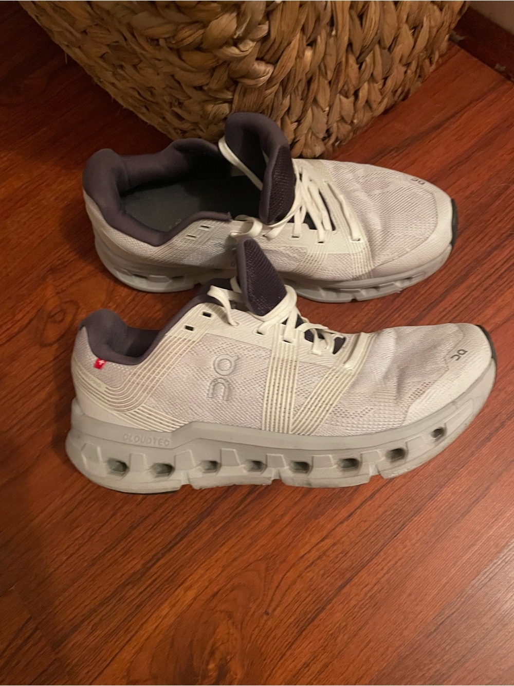 On Running Running Women’s Cloudventure Lightweight White/Gray Running Shoes